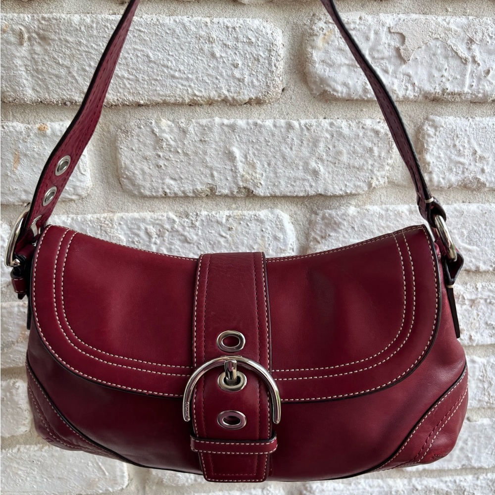 SOLD!!!!!!! Rare Elegant Large Burgundy 2007 SoHo Coach Leather Shoulder Bag